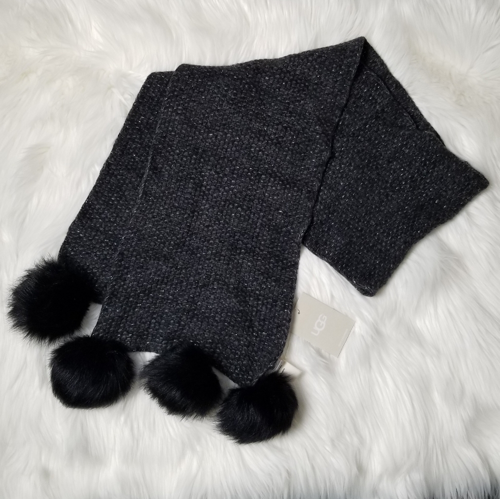 NWOT Australia 100% Cashmere Pom Pom Scarf